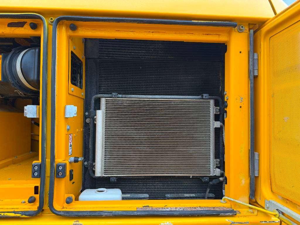 JCB 220X-LC - Quick Coupler / Automatic Greasing Foto 22