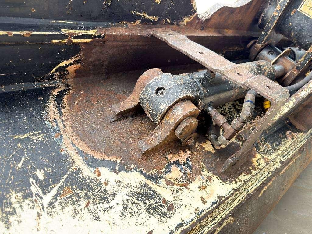 Caterpillar CW40 Foto 11