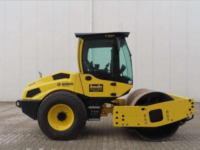 Bomag BW177 D-5 PL in vendita da Bove Verhuur & Verkoop