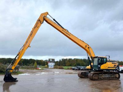 Hyundai HX300LR - 18m Long Reach / Auto Greasing
