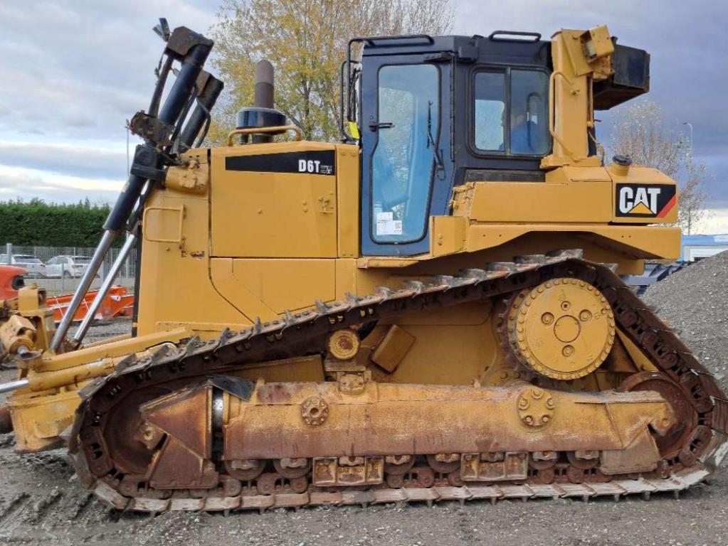Caterpillar D6TXW Foto 2