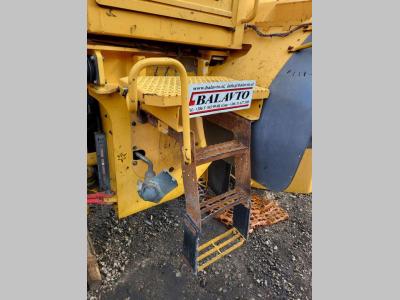 Volvo steps VOE11174000 for Volvo L60E, L70E, L90E, L110E, L120E in vendita da Balavto