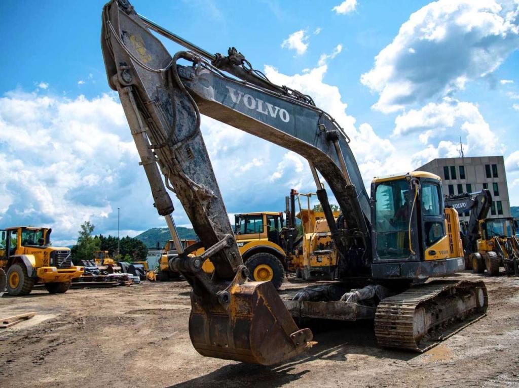 Volvo ECR235CL Foto 1