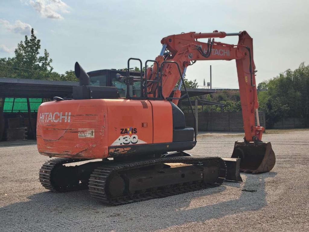 Hitachi ZX 130-6 Foto 5
