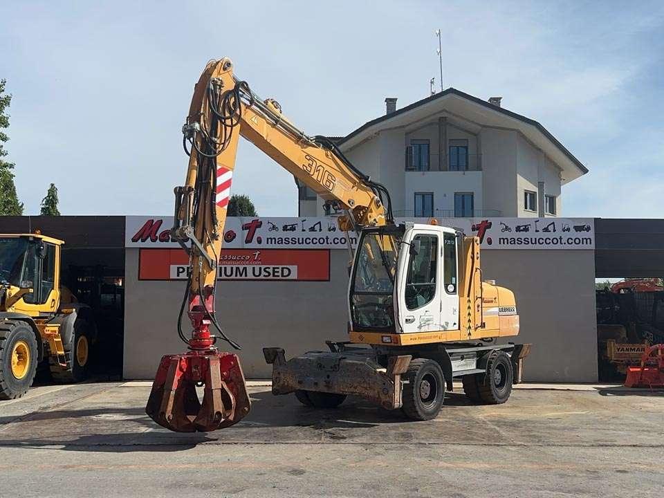 Liebherr A316 Foto 1