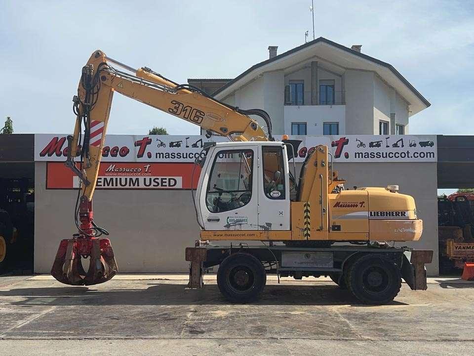 Liebherr A316 Foto 2