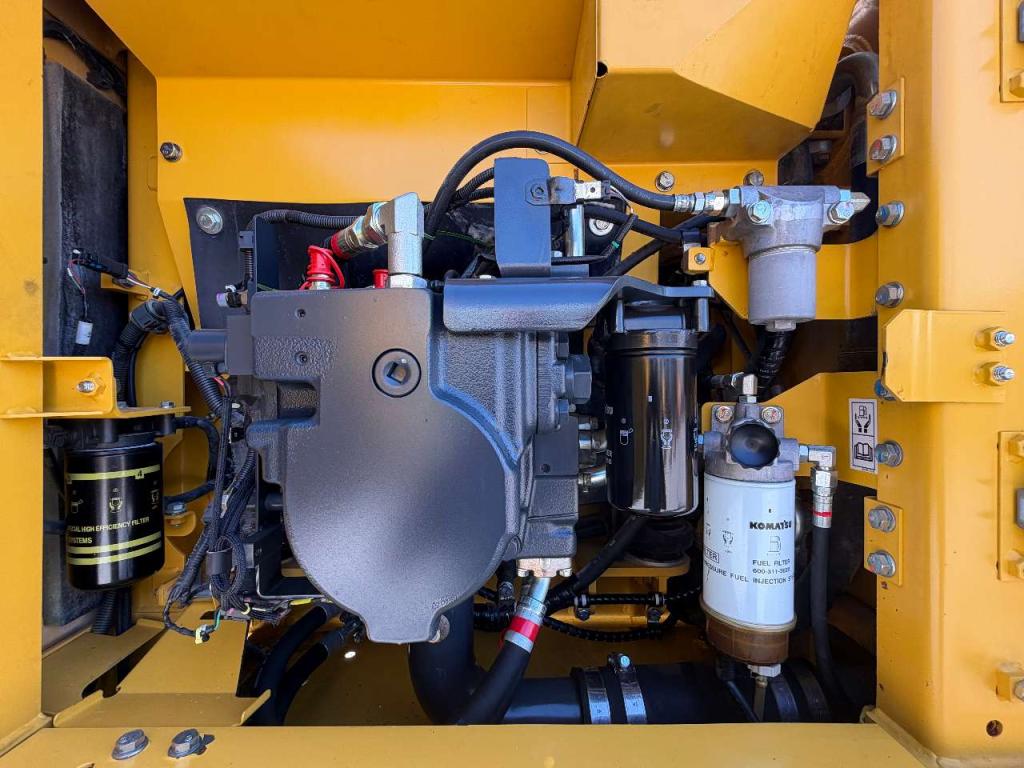 Komatsu PC210-11E0 Foto 13