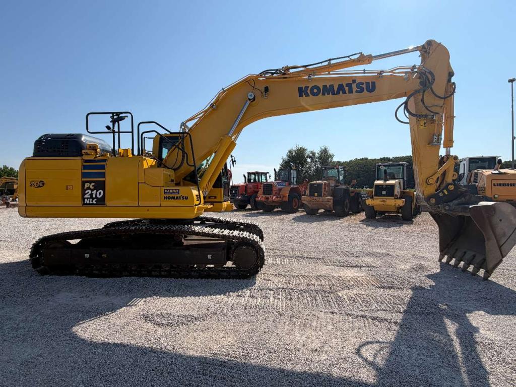 Komatsu PC210-11E0 Foto 4