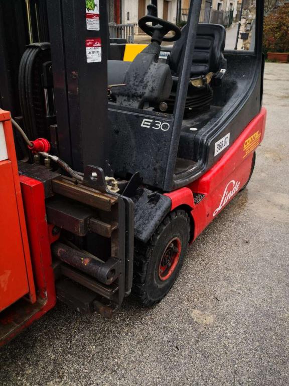 Linde E30 Foto 2