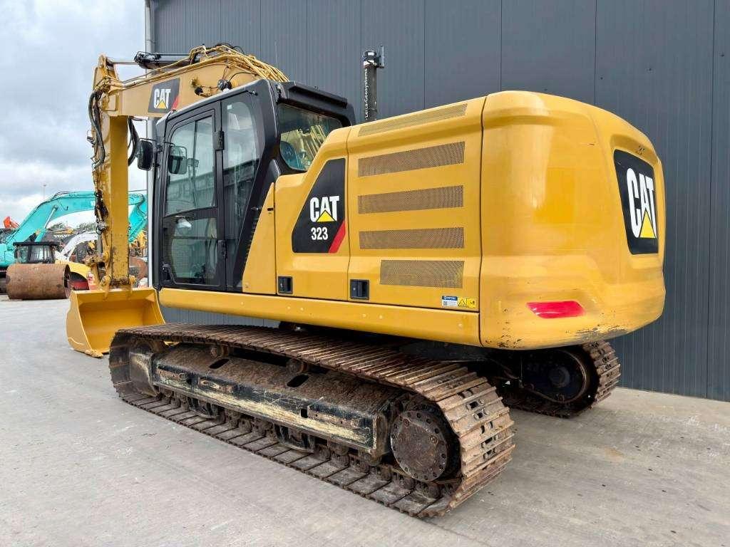 Caterpillar 323 07B Foto 2