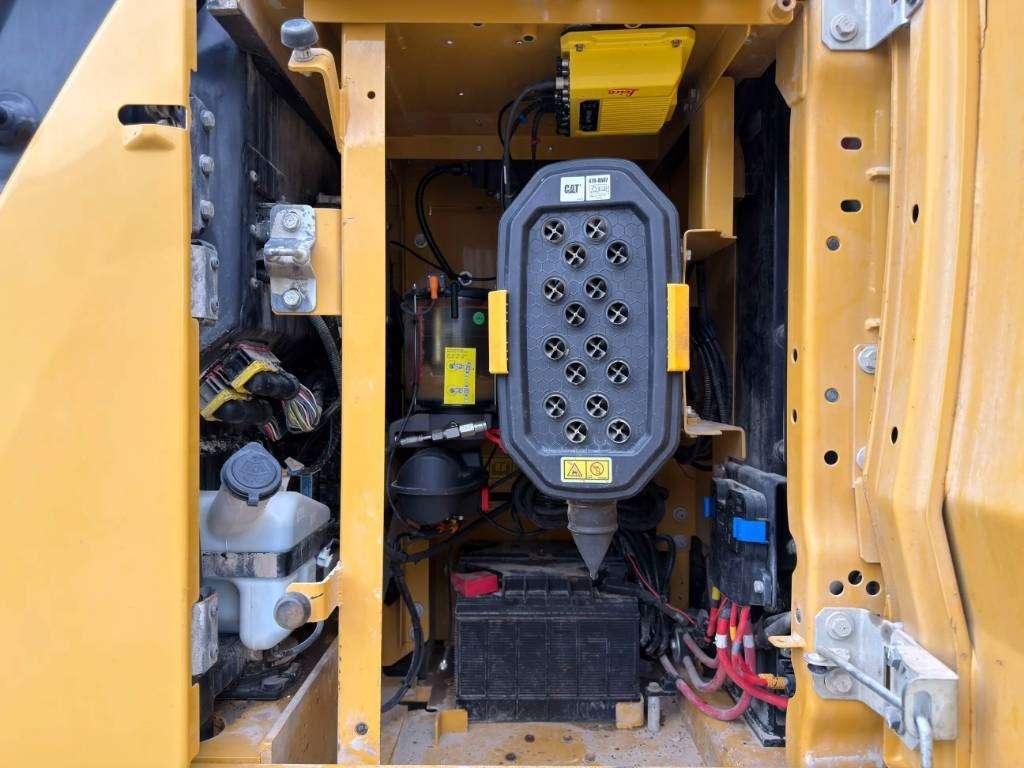 Caterpillar 323 07B Foto 25