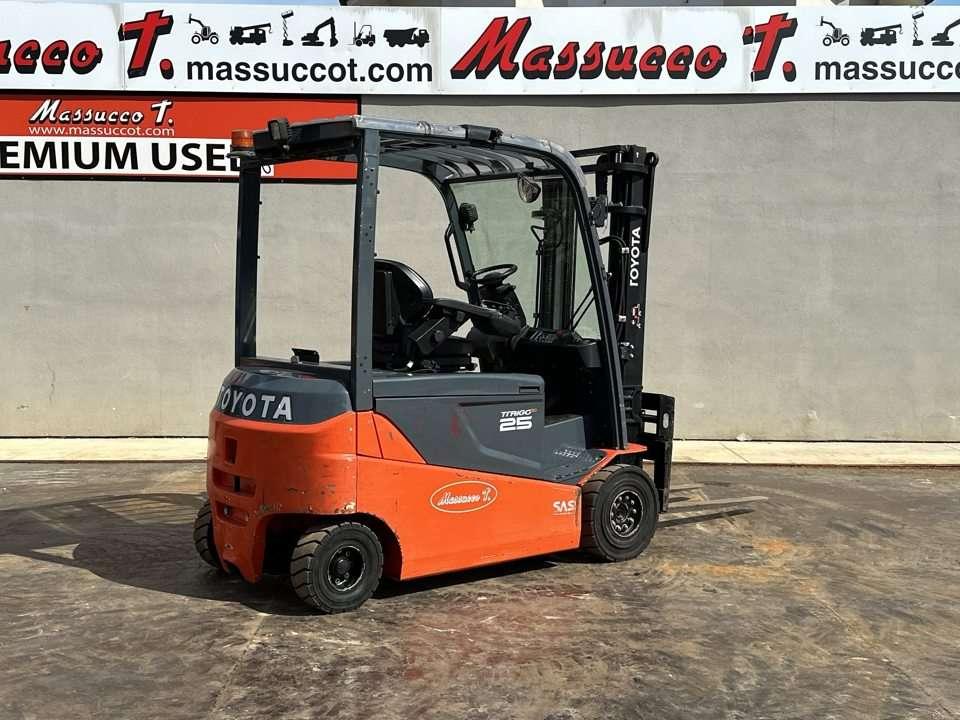Toyota 8FBMT25 Foto 15