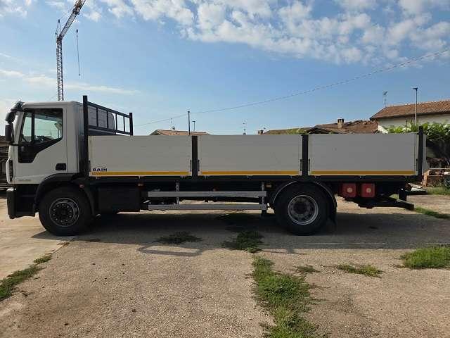 Iveco ML 180-250 Foto 5