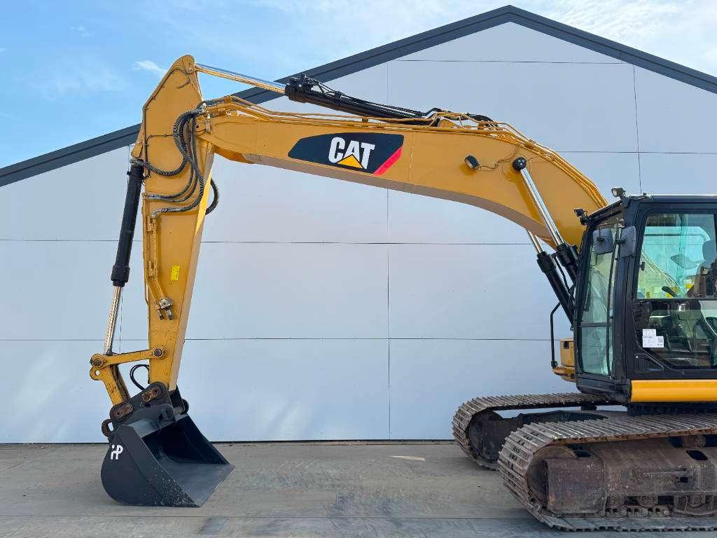 Caterpillar 320FL - New Bucket / Hammer Lines / Camera Foto 13