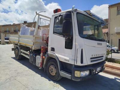 Iveco 75E15 in vendita da Omeco Spa