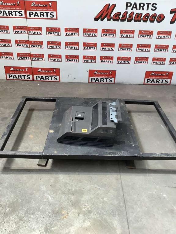Cofanatura e carter carrozzeria per Hitachi ZX135US-7 Foto 1