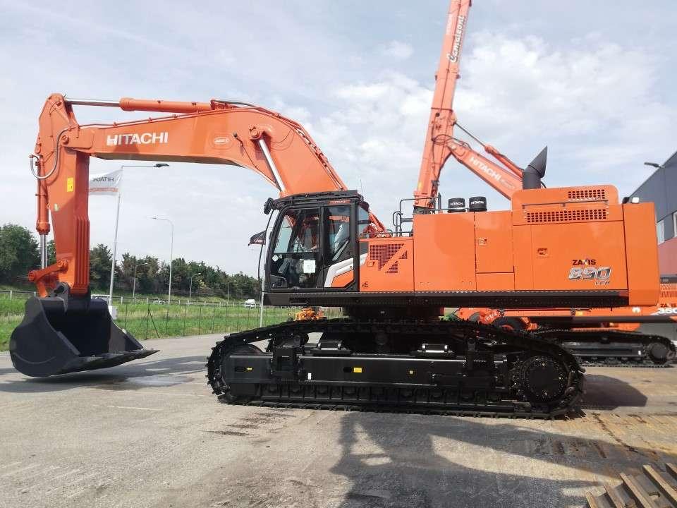 Hitachi ZX890LCH-7 Foto 1