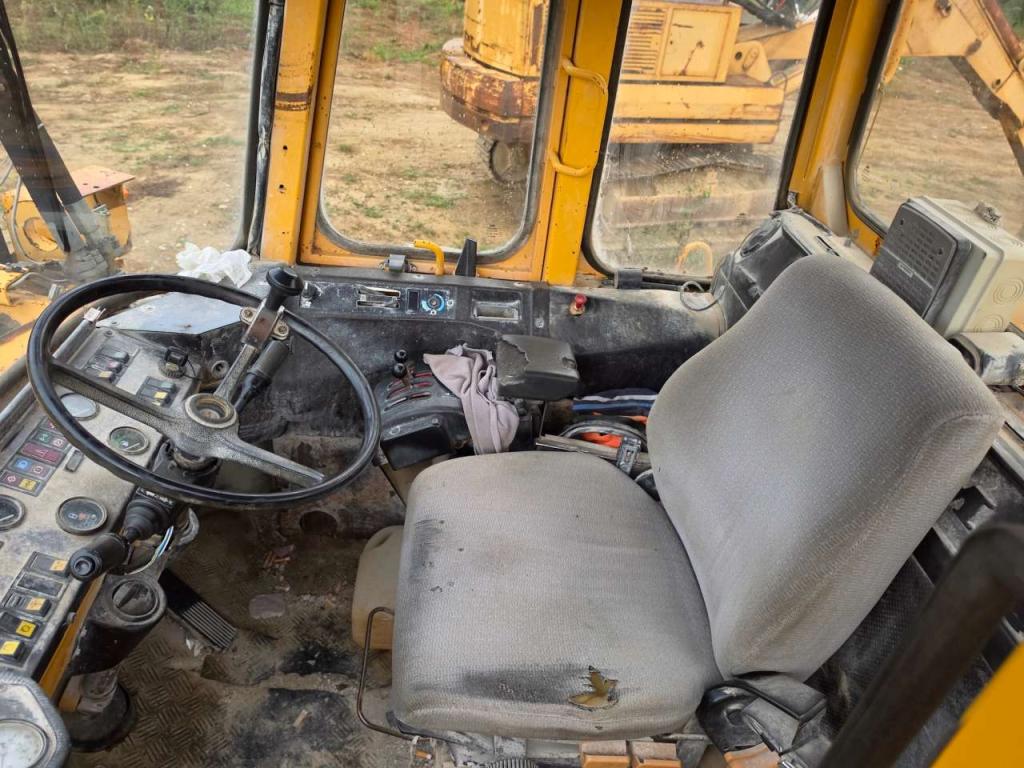 Volvo L120 Foto 7