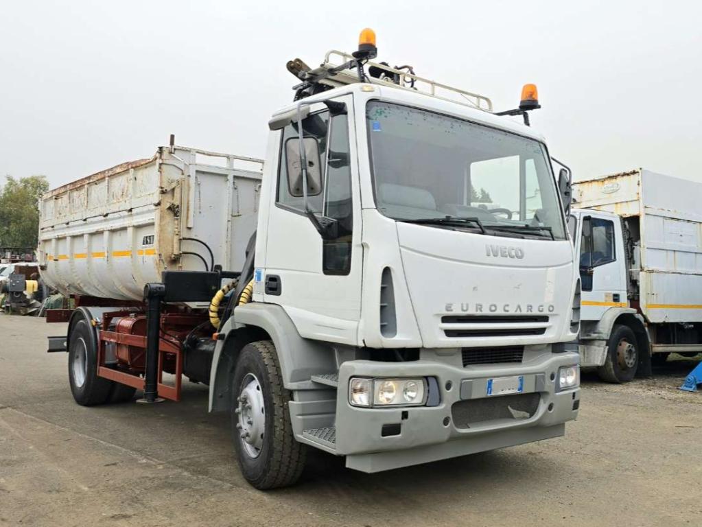 Iveco EUROCARGO 150E21 Foto 1