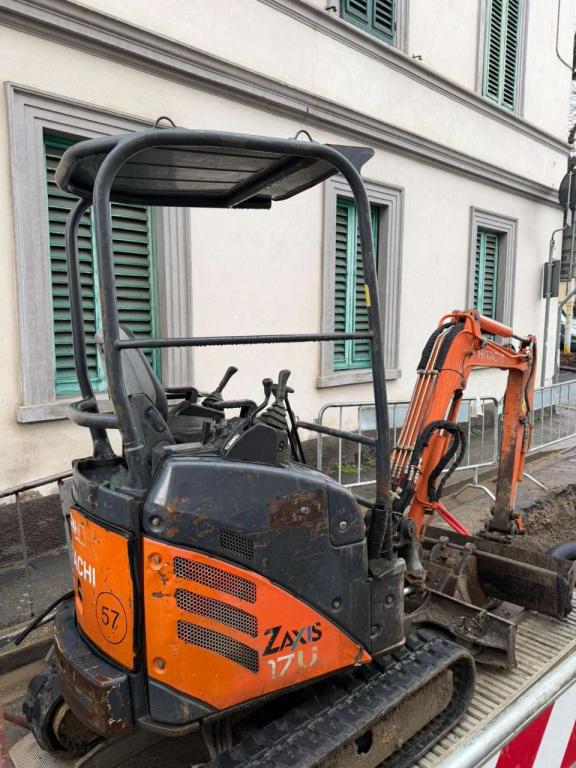 Hitachi ZX 17 U-2 Foto 3