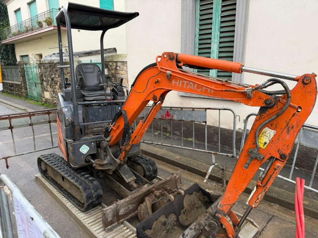 Hitachi ZX 17 U-2 Foto 5