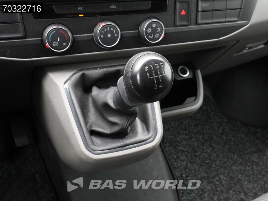 Volkswagen Transporter 110pk L2H1 Airco Parkeersensoren Euro6 L2 Airco Foto 14