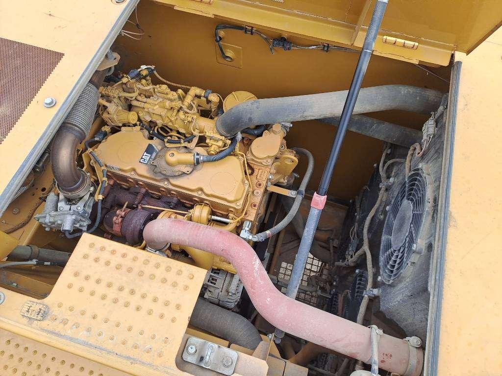 Caterpillar 320 Foto 18