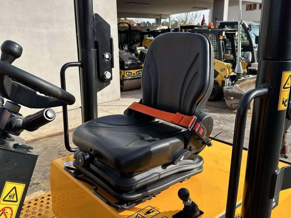 JCB 3STH-2S5 4X4 Foto 10
