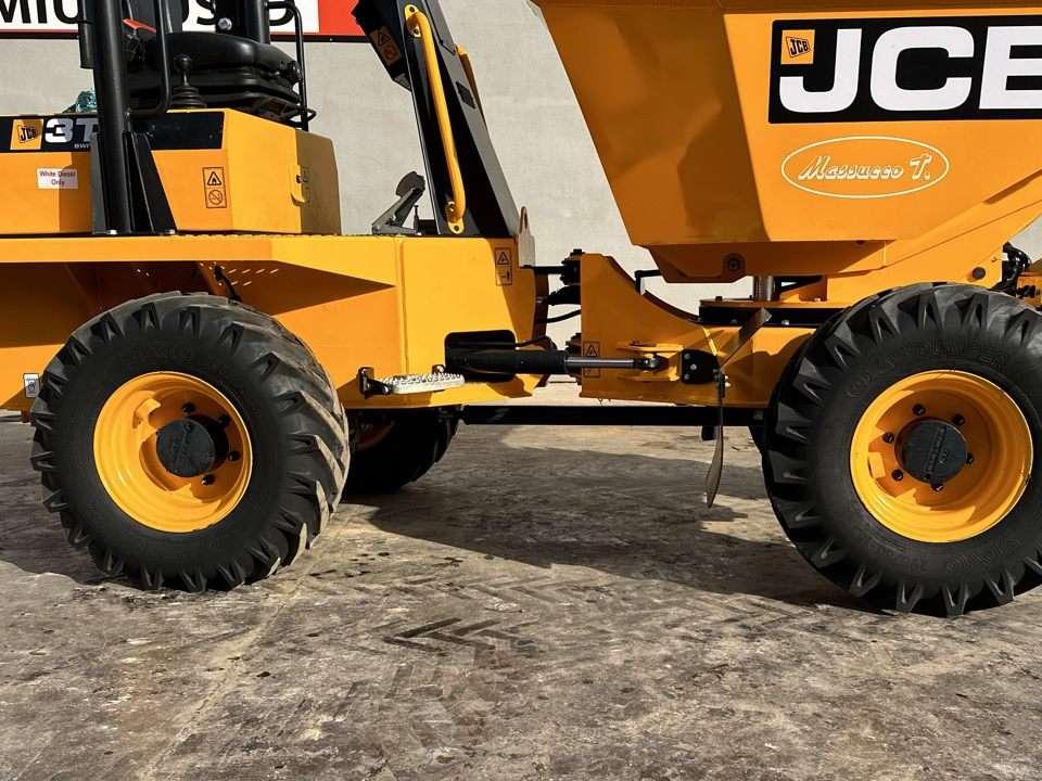 JCB 3STH-2S5 4X4 Foto 4