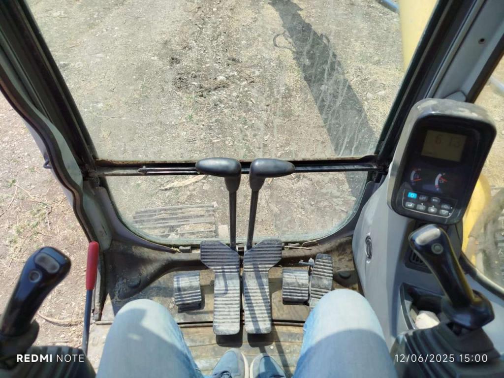 New Holland E215B Foto 6