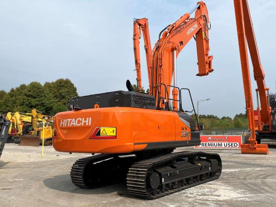 Hitachi ZX350LCN-7 Foto 13