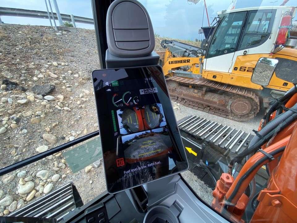Hitachi ZX350LCN-7 Foto 7