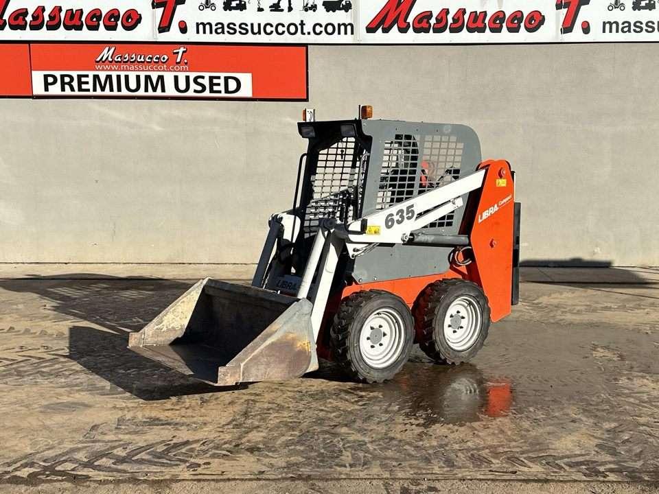Libra 635 Foto 1