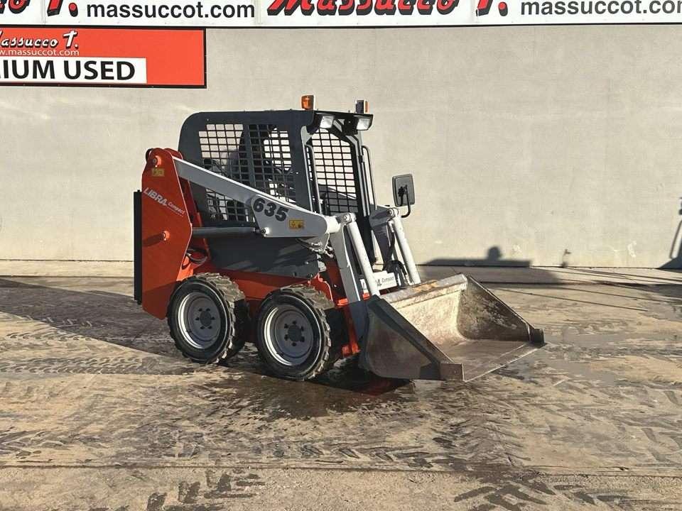 Libra 635 Foto 13