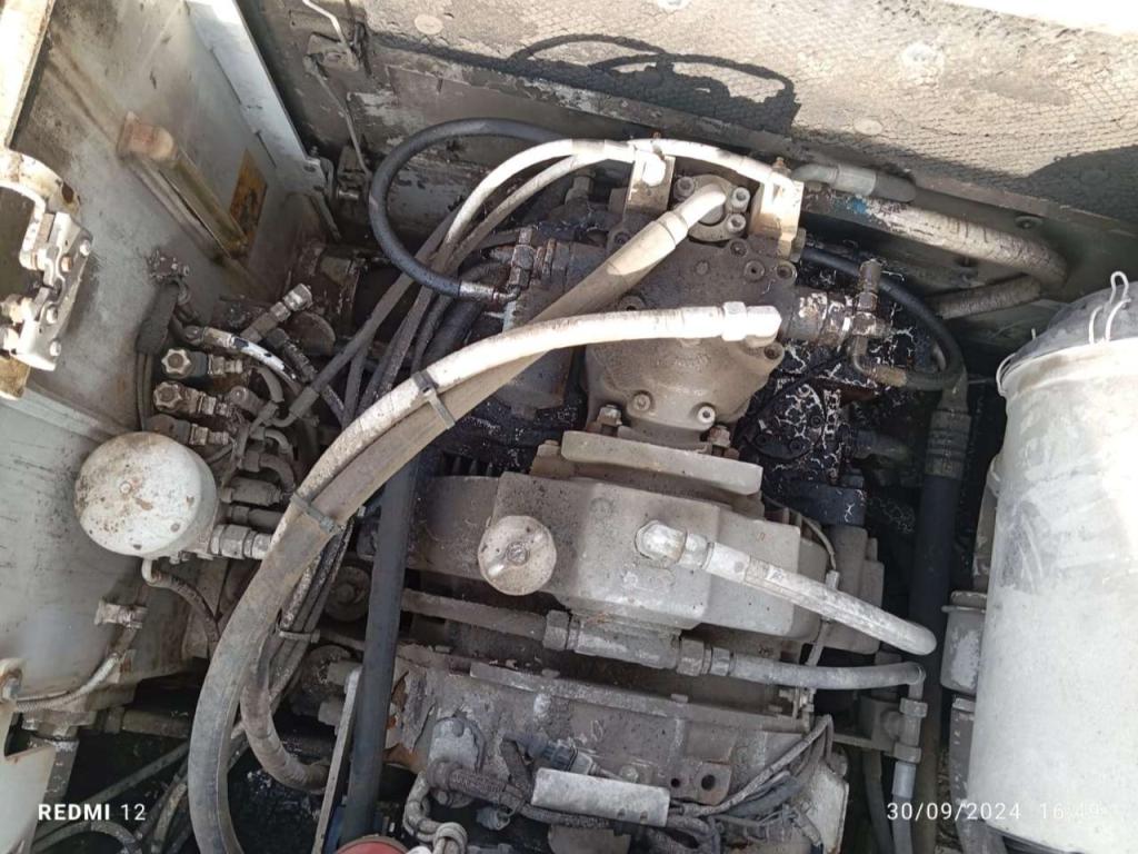 Liebherr R954B HD Foto 5