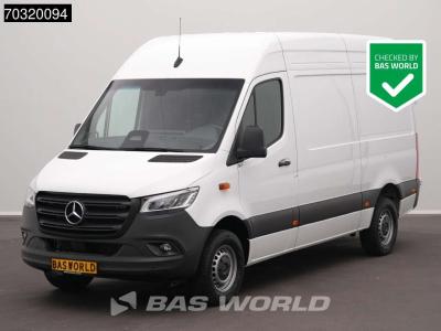Mercedes-Benz Sprinter 317 CDI Automaat 2025 Model L2H2 170PK LED Navi Airco Cruise Camera 10inch MBUX CarPlay Pa in vendita da BAS World B.V.
