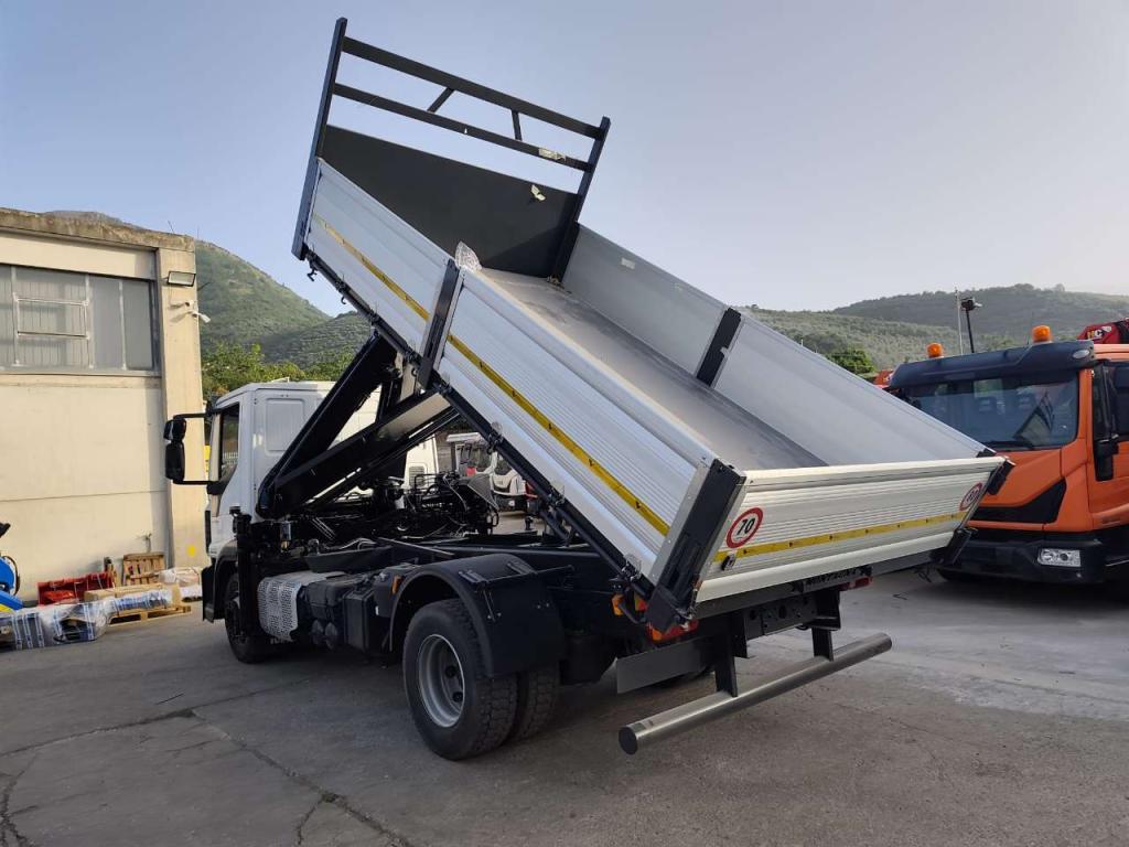 Iveco EUROCARGO 140-250 Foto 13