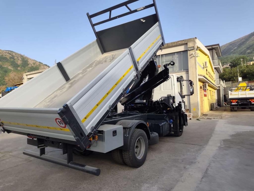 Iveco EUROCARGO 140-250 Foto 14