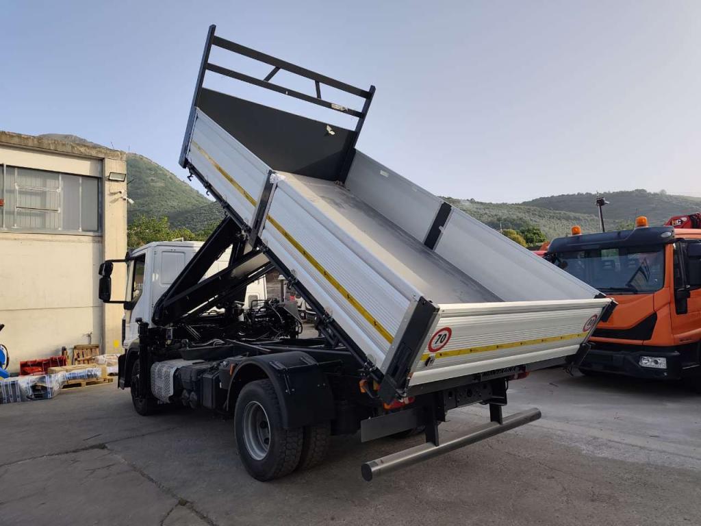 Iveco EUROCARGO 140-250 Foto 30