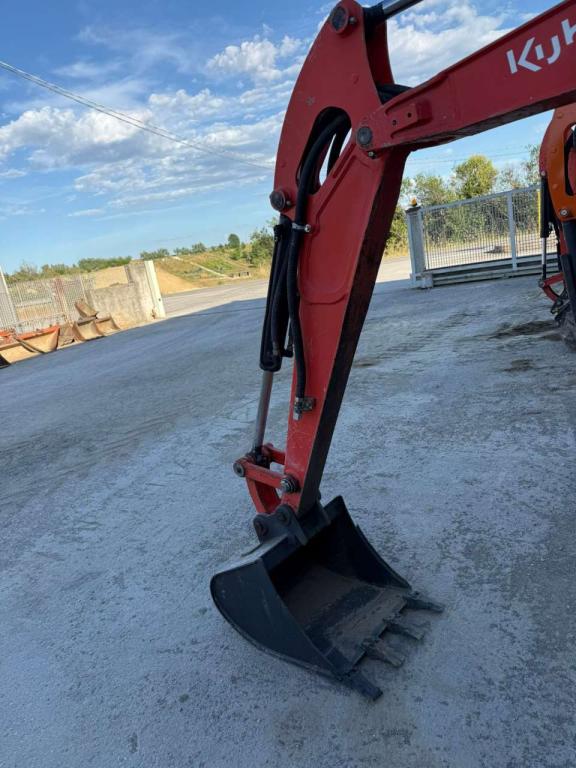 Kubota U27 Foto 4