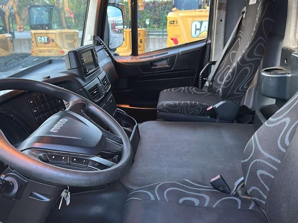 Iveco Stralis 330 Foto 8