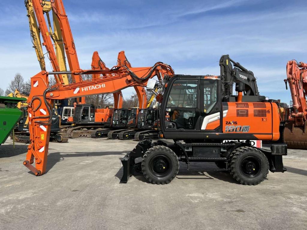Hitachi ZX180W-7 Foto 2