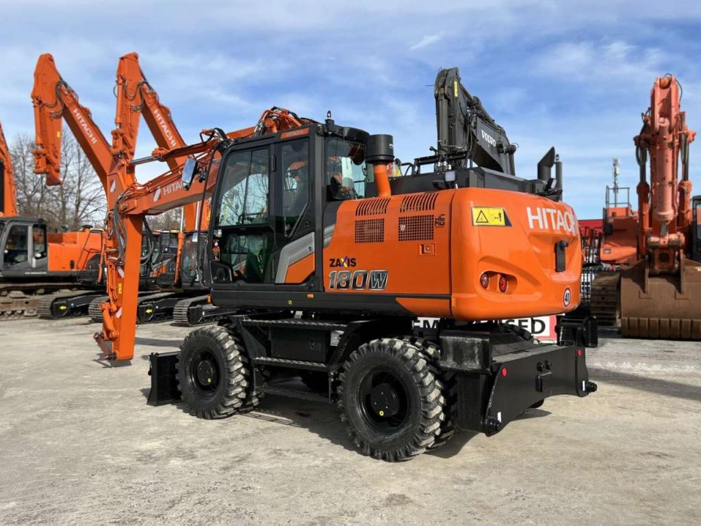 Hitachi ZX180W-7 Foto 3