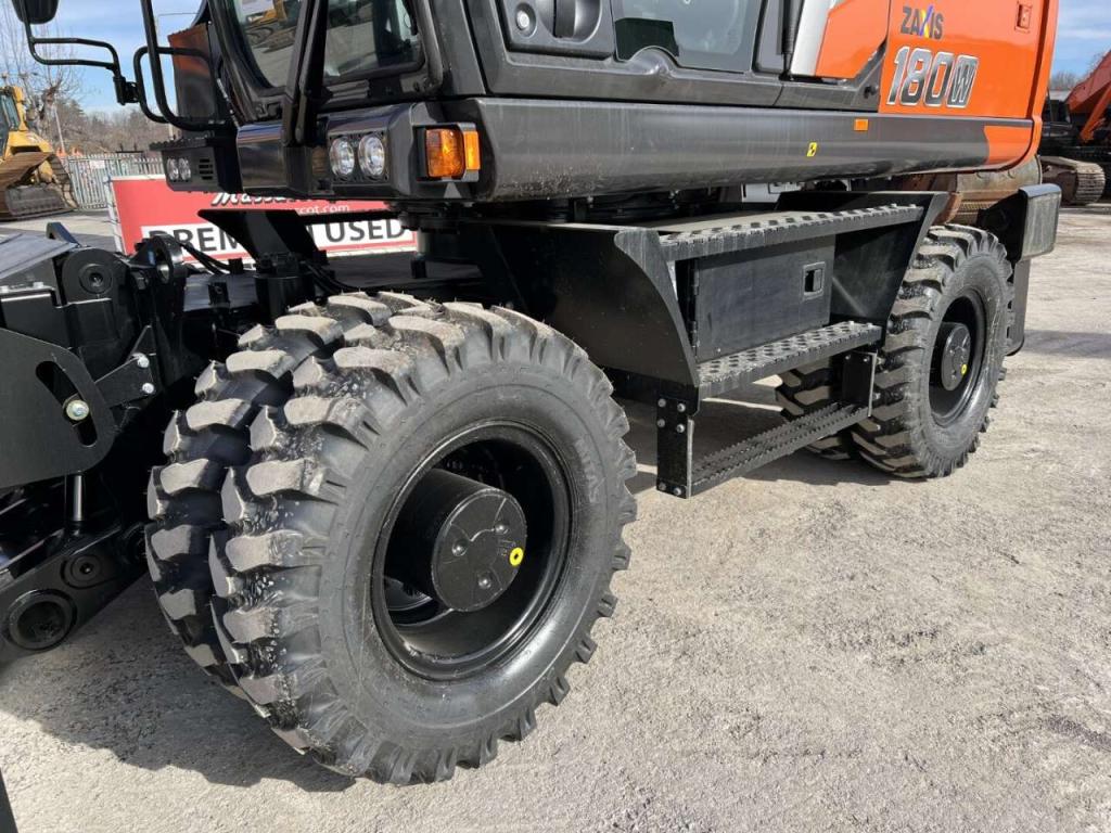 Hitachi ZX180W-7 Foto 4