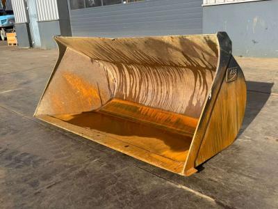 ZFE Side-Tilting bucket for CAT 908 SW in vendita da Big Machinery