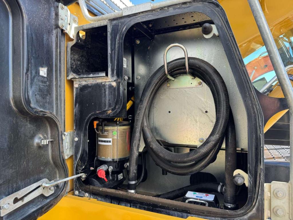 Liebherr R926NLC Foto 21