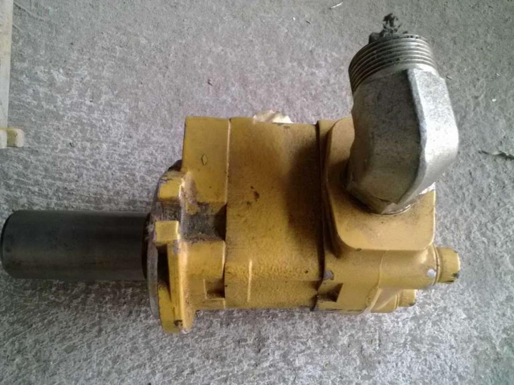 Pompa idraulica per Caterpillar 320C LN Foto 3