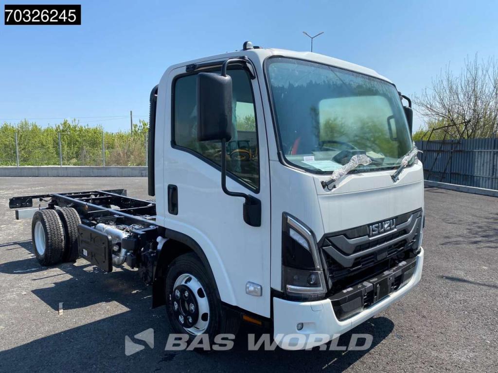 Isuzu M30 5.2 4X2 Foto 6
