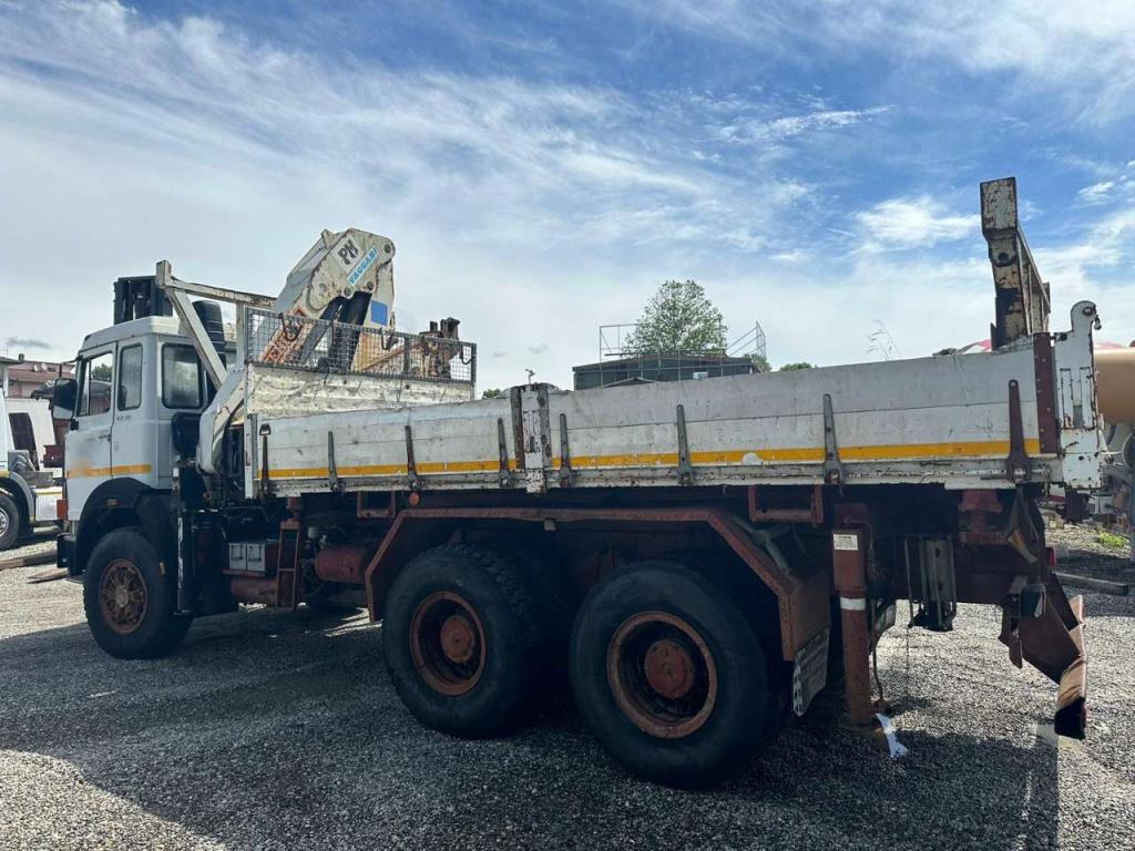 Fiat Iveco 330 26 Foto 10