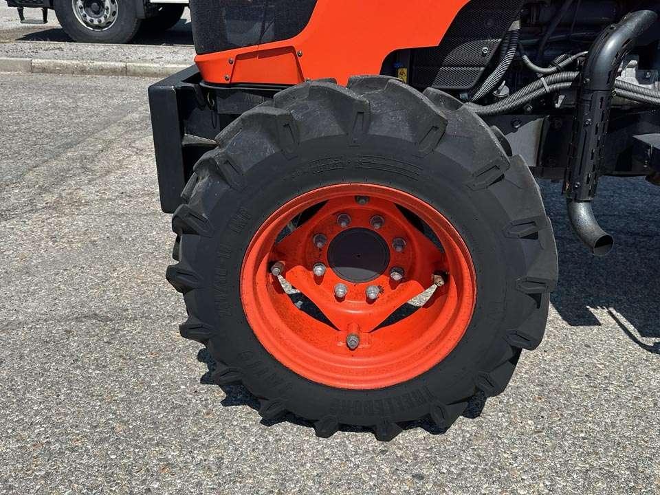 Kubota M8540 4x4 Foto 6